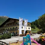 Vakantiehuis Gentian Riding Stable Alpine *