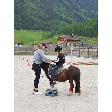 Gentian Riding Stable Alpine Umhausen