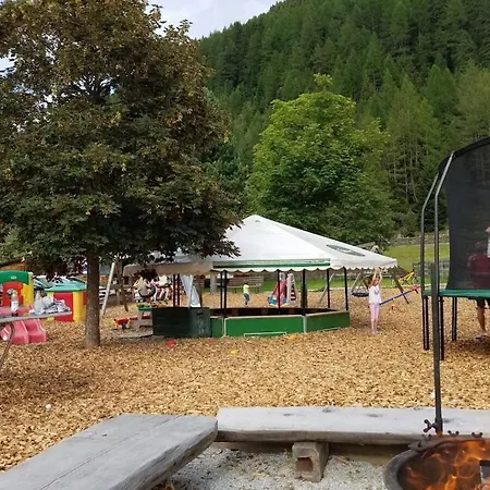 Gentian Riding Stable Alpine * Umhausen