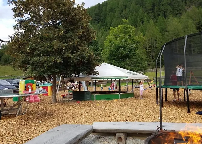 Gentian Riding Stable Alpine * Umhausen